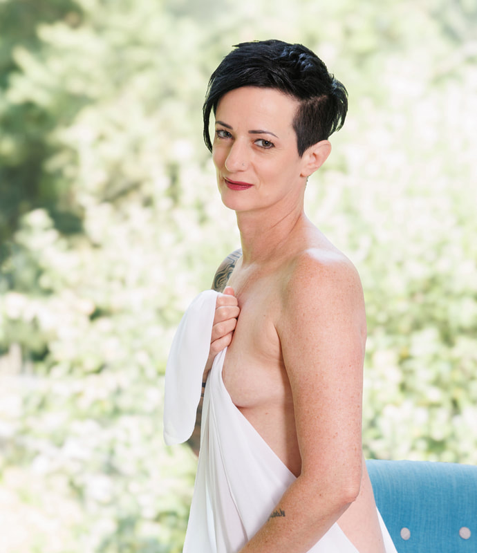 tantra-massage-tantramassage-zuerich-schweiz-masseurin-creative-bodymind-lia